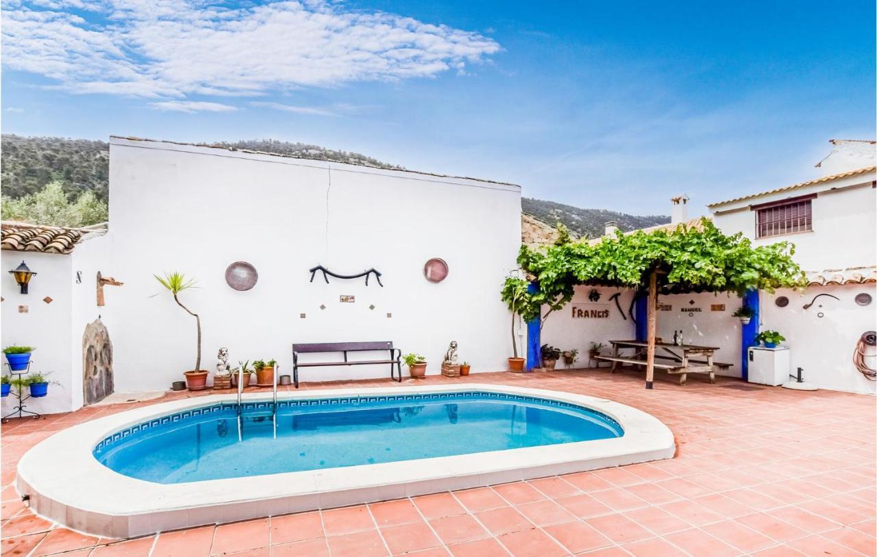 3 Bedroom Awesome Home In Rute Exterior foto