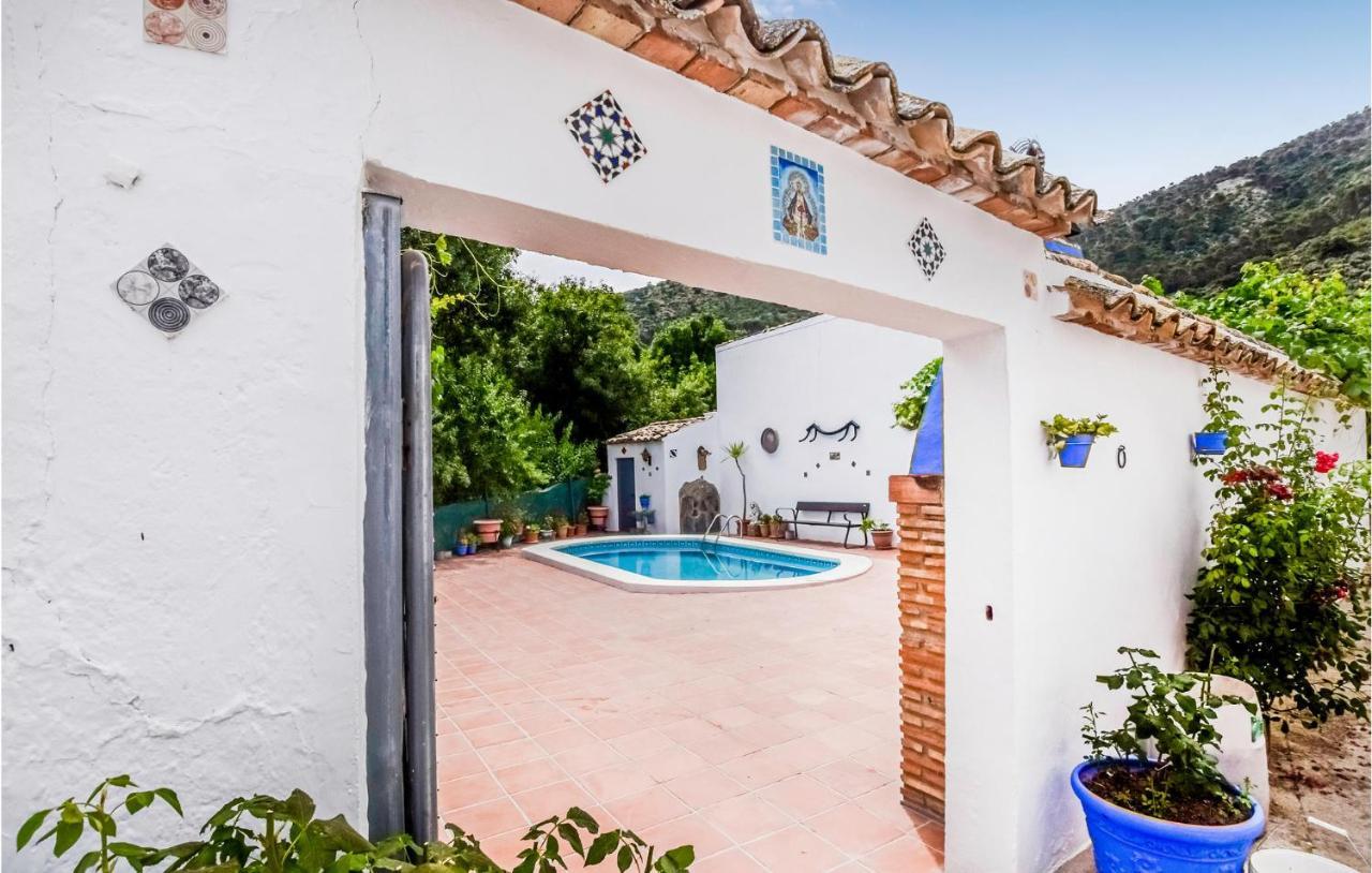 3 Bedroom Awesome Home In Rute Exterior foto